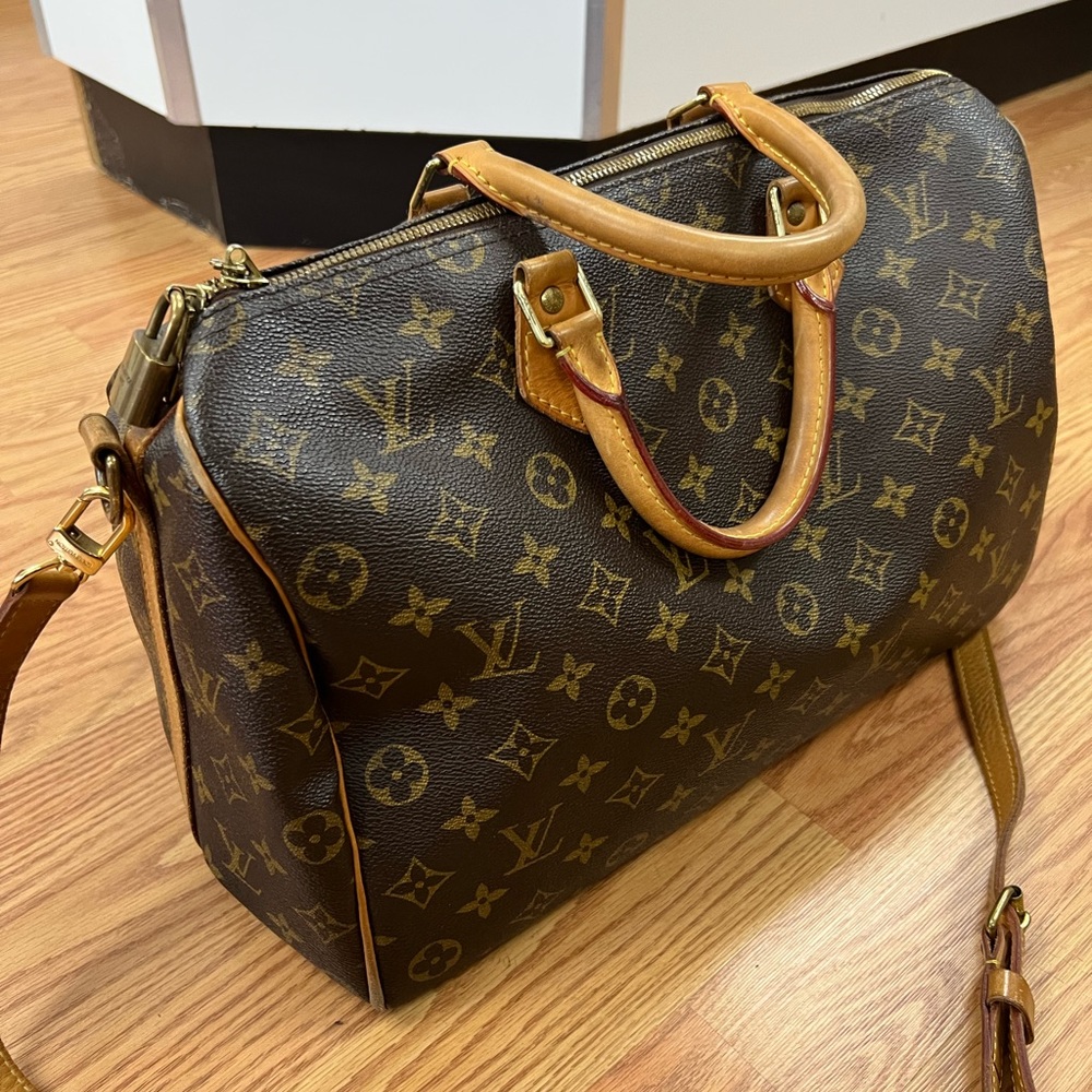 louis buitton speedy bandoulier 35